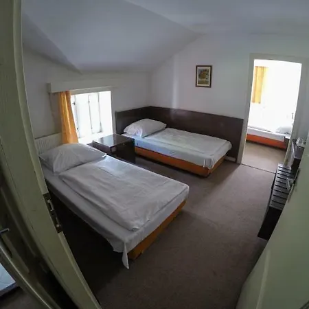 Eden Hostel Špindlerŭv Mlýn